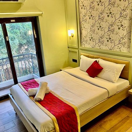 Hotel Castle Manor - Auroville Beach Pondicherry Exterior foto